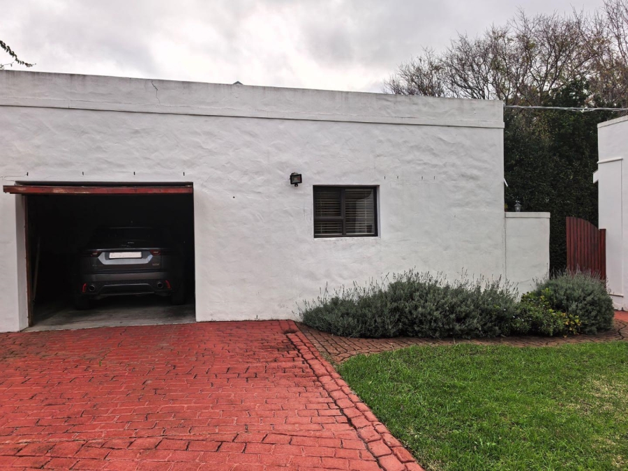 To Let 1 Bedroom Property for Rent in Constantia Western Cape